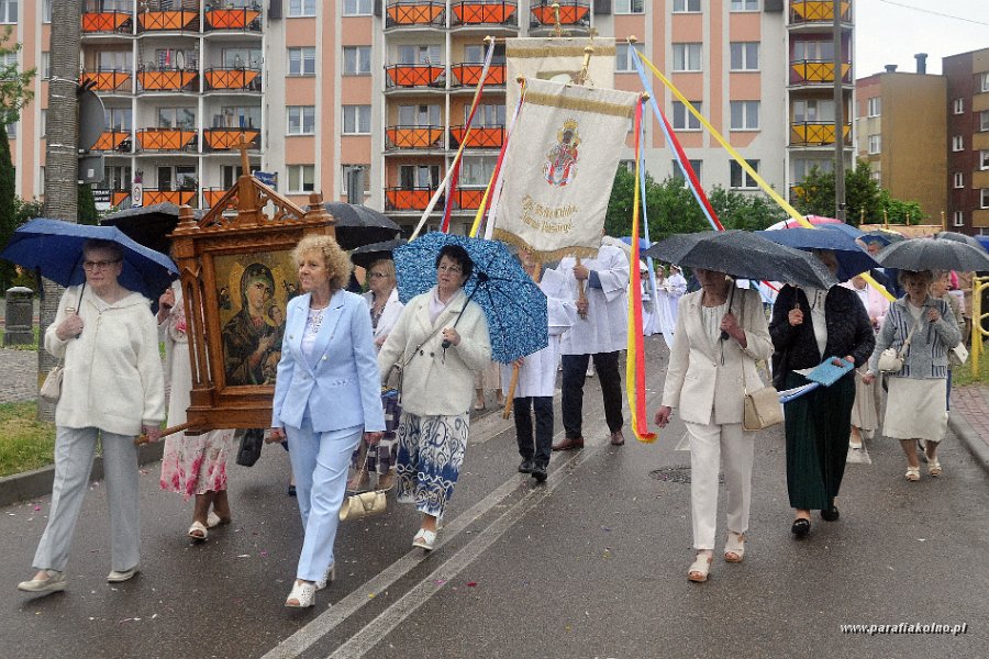 138 Procesja eucharystyczna.jpg